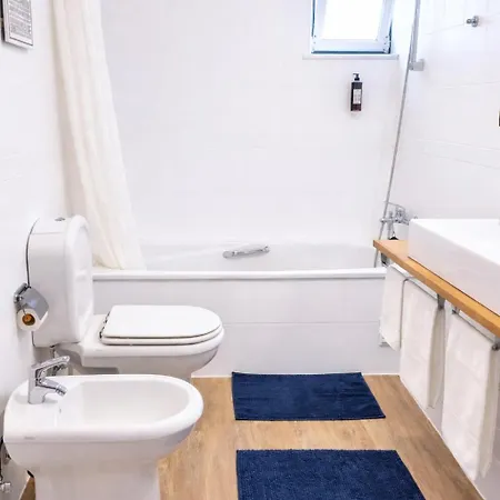 Apartament Avenue - Family-friendly T2 - Estacionamento Privado Quarteira