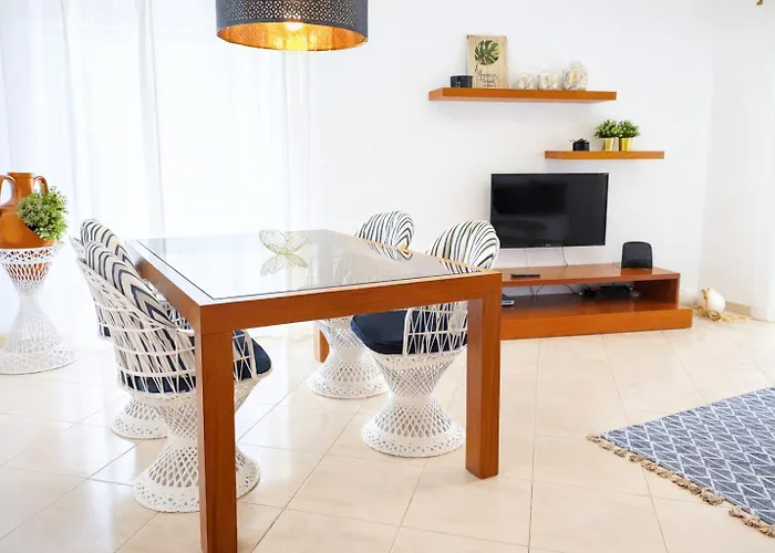 Avenue - Family-friendly T2 - Estacionamento Privado *
