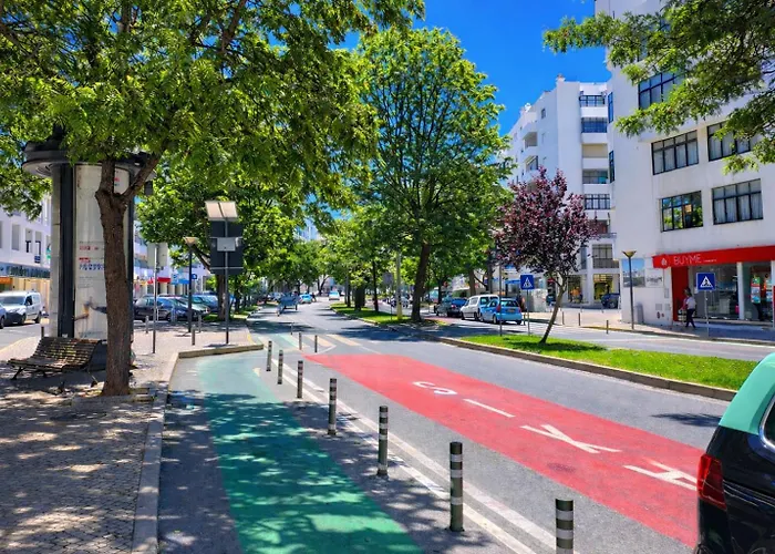 Avenue - Family-friendly T2 - Estacionamento Privado Апартаменты Картейра